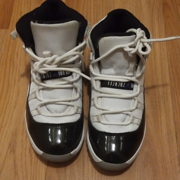 Kids sneakers....Foamposites and Jordans - Picture 3 of 8